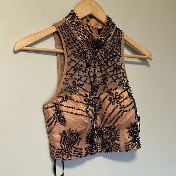 NWT Xscape Embellished Tan Crop Top + Skirt with Train Two Piece Set - Picture 6 of 11